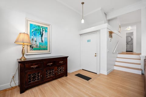 Seaside Shenanigans - DMBC751P House in Solana Beach