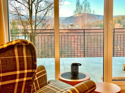 Day, View (from property/room), Balcony/Terrace, Living room, Food and drinks, Seating area, Dining area, Food