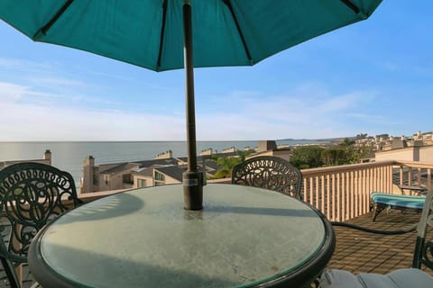 A Wave From It All - SUR42 House in Solana Beach