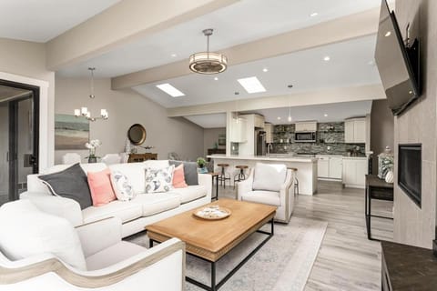 Endless Summer - SUR149 House in Solana Beach