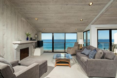 Escape at Seascape - SUR112 House in Solana Beach