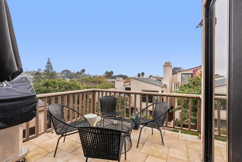 Hacienda Palms - SUR168 House in Solana Beach