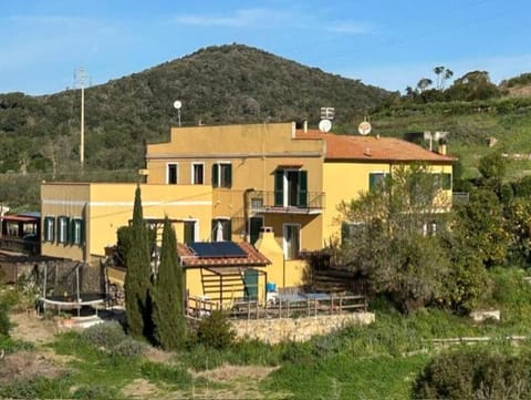 Dai tre aratri rossi House in Tuscany