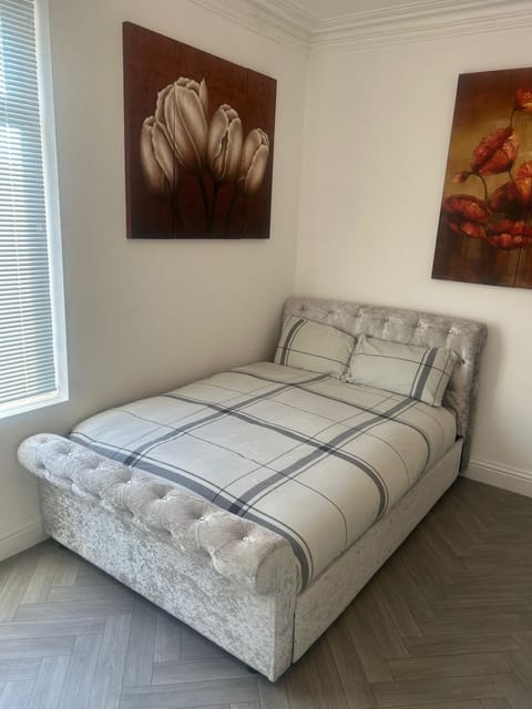 Brand new room Grosvenor suites 1 Apartment in Hartlepool