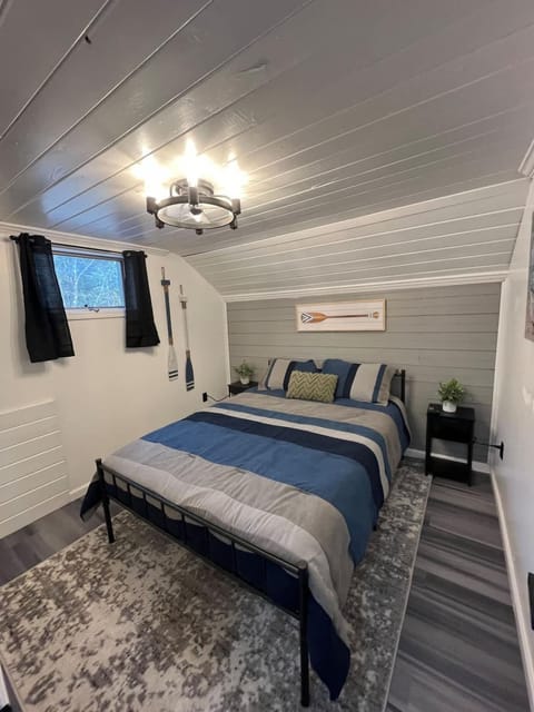 Twin Pines Lake Resort 1 House in Great Sacandaga Lake