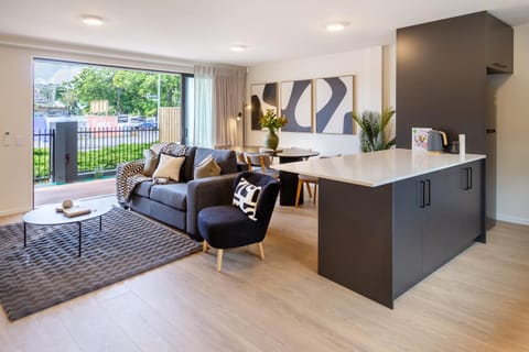 Patio, Balcony/Terrace, Kitchen or kitchenette, Living room, Seating area, Dining area