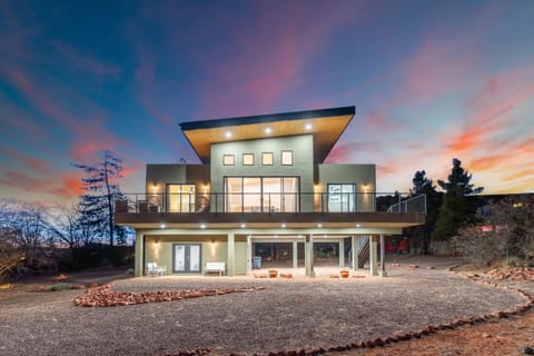 NEW Moondance Red Rock Retreat Epic Views House in Sedona