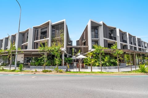Property building, Neighbourhood, Street view