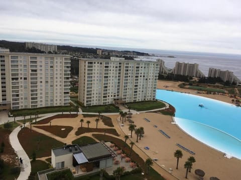 Property building, Natural landscape, Bird's eye view, Garden, Swimming pool