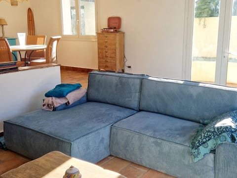 Maison climatisée avec grand jardin, proche plage et commerces - FR-1-610-102 House in Bormes-les-Mimosas