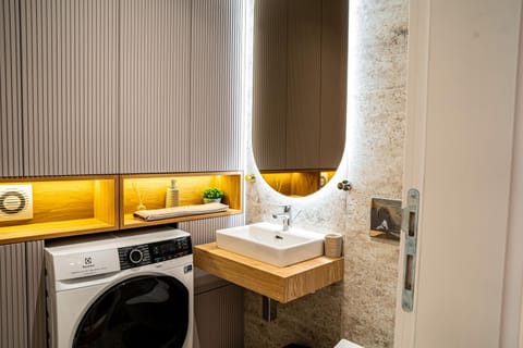 towels, washing machine, dryer