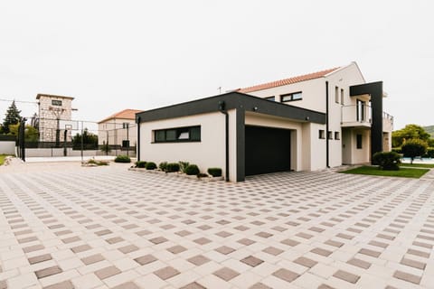 Patio, Balcony/Terrace