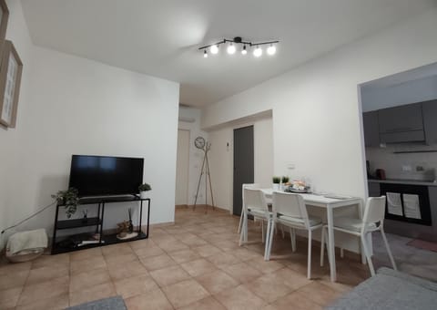 Communal lounge/ TV room, TV and multimedia