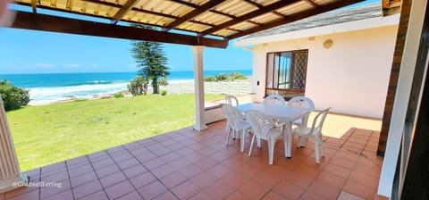 Patio, Day, Natural landscape, View (from property/room), Balcony/Terrace, Beach, Sea view