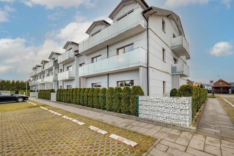 Property building, Neighbourhood