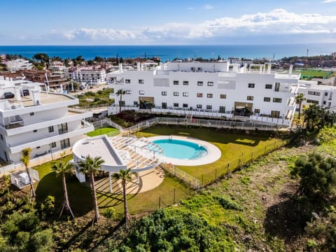 Property building, Nearby landmark, Day, Sea view, Area and facilities, Swimming pool, Location