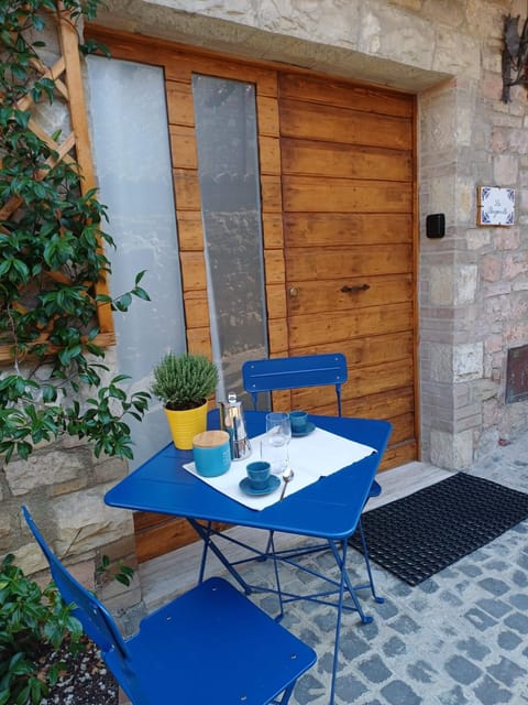 Property building, Patio, Day