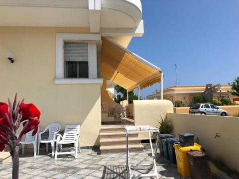 Property building, Balcony/Terrace