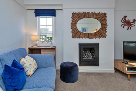 Communal lounge/ TV room, TV and multimedia, Living room, Seating area