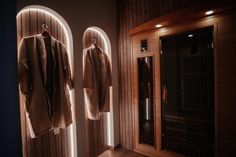 Sauna, wardrobe