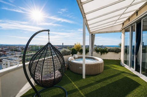 Property building, Swimming pool