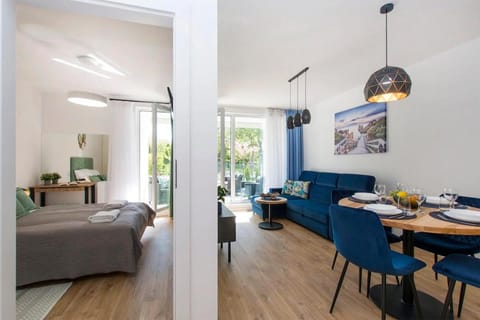 Apartment AON Sunset Parking W Sobieszewska Apartment in Gdansk