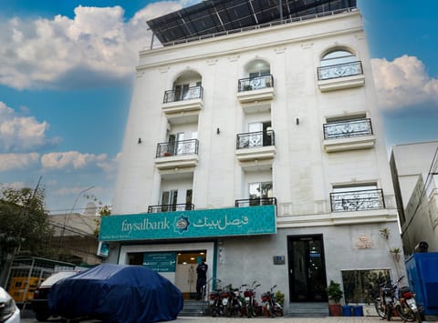 Property building, Street view