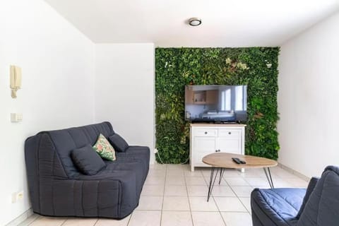 Geneva Green Studio Apartment in Canton of Geneva