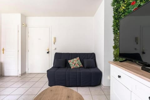 Geneva Green Studio Apartment in Canton of Geneva