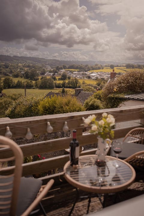 Property building, Day, Natural landscape, View (from property/room), Balcony/Terrace