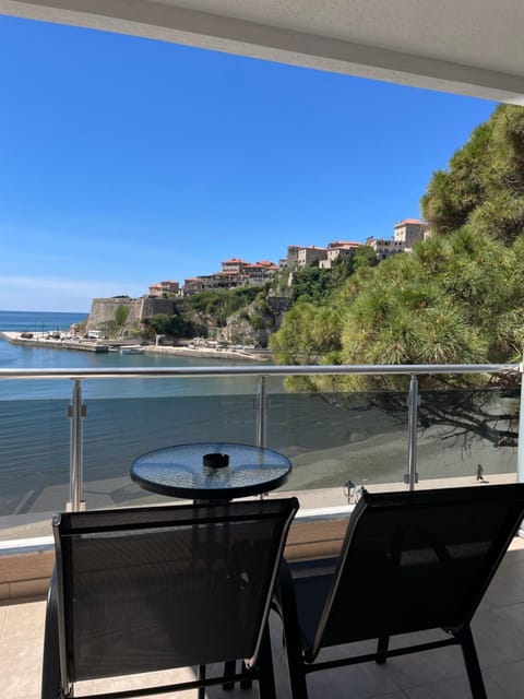 View (from property/room), Balcony/Terrace, Sea view
