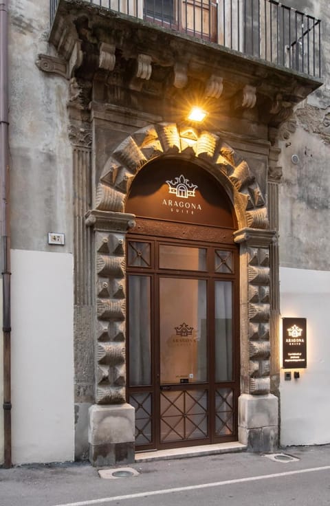 Facade/entrance, Landmark view