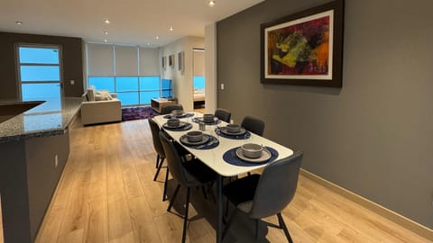 Living room, Dining area