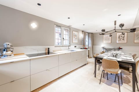 Smartstay Chalet chocolat - Courchevel Chalet in Les Allues