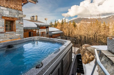 Smartstay Chalet chocolat - Courchevel Chalet in Les Allues