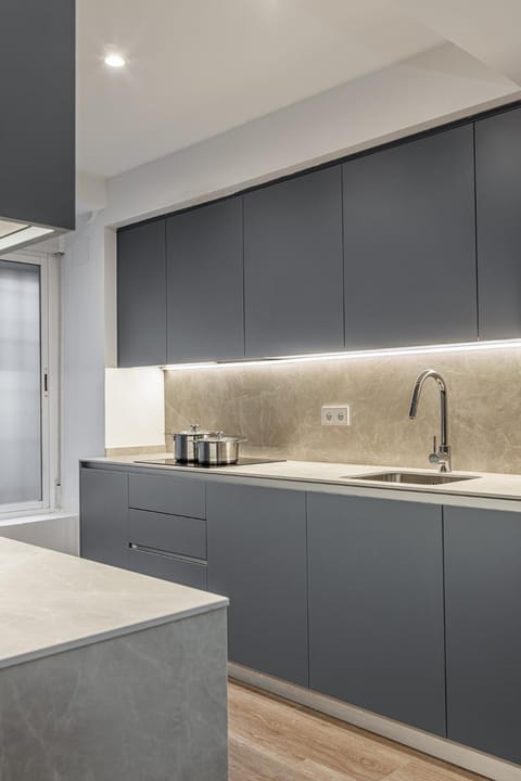 Queen's Plaza España Boutique - Alojamiento Corta Estancia Bed and Breakfast in Centro