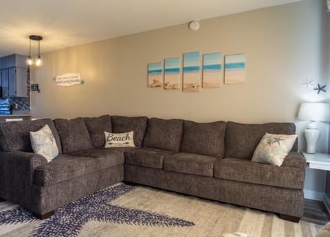 Lani Kai Village 118 by ALBVR - Great location, space and rates! Book today!!! House in West Beach