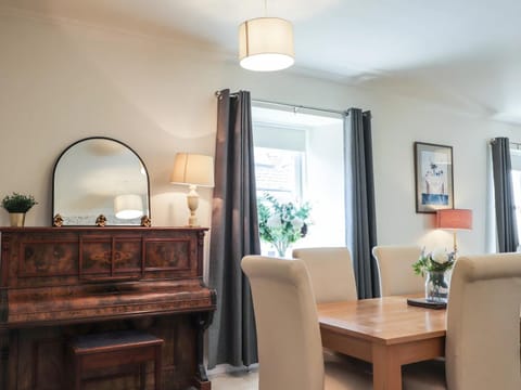 Mary Ann Villa Villa in Inverness