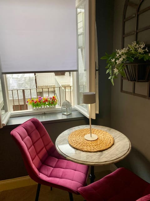 Chagall Bijoux Apartment in Asti