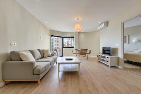 TV and multimedia, Living room, air conditioner