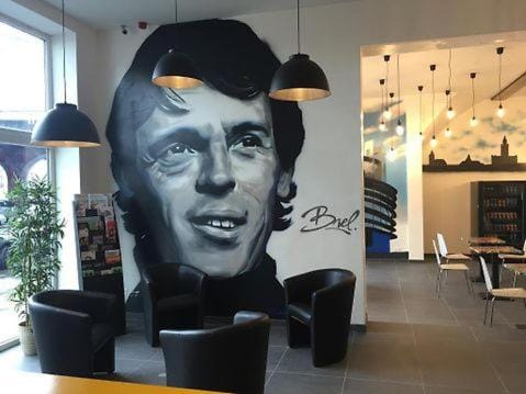 Midi 81 HOSTEL Hostel in Saint-Gilles