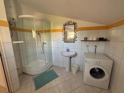 Apartment Galeb Komarna Apartment in Dubrovnik-Neretva County