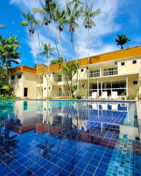 Property building, Pool view, Swimming pool, Swimming pool, sunbed