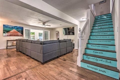 Silvia's Serenity Beach Home with New Salt Water Pool House in Fort Walton Beach