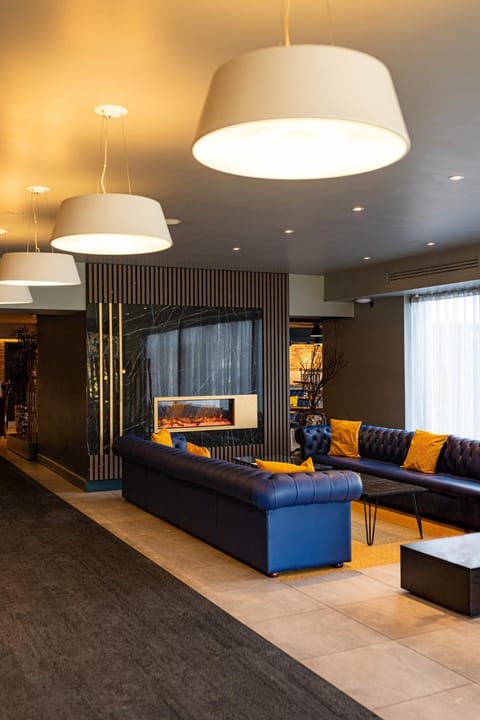 Facade/entrance, Lobby or reception, Seating area