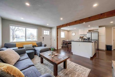 4BR Longmont Escape with Cold Plunge & Sauna - Pets OK! House in Longmont