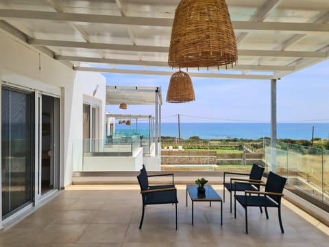 Patio, View (from property/room), Balcony/Terrace, Seating area, Sea view