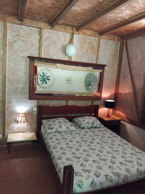 Bed, Photo of the whole room