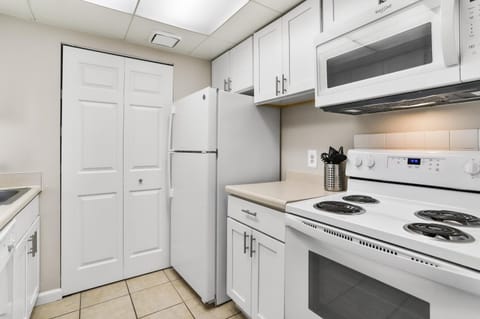 dishwasher, microwave, oven, stove, toaster, kitchen