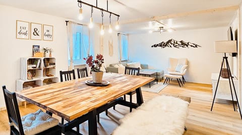 Living room, Seating area, Dining area